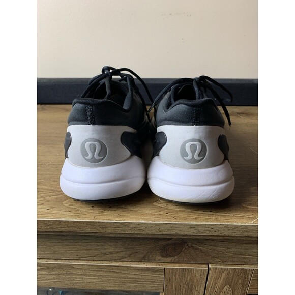 Lululemon Sneakers Women Sz 8.5 Black White Blissfeel Run 2 Running Lace Up READ - Picture 4 of 10